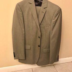 Perry Ellis Portfolio Men’s Suit